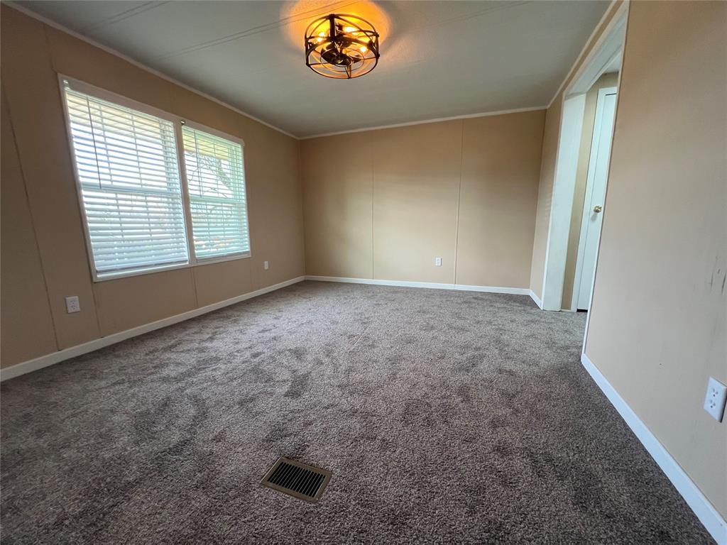 216 N Jefferson Avenue Property Photo 10