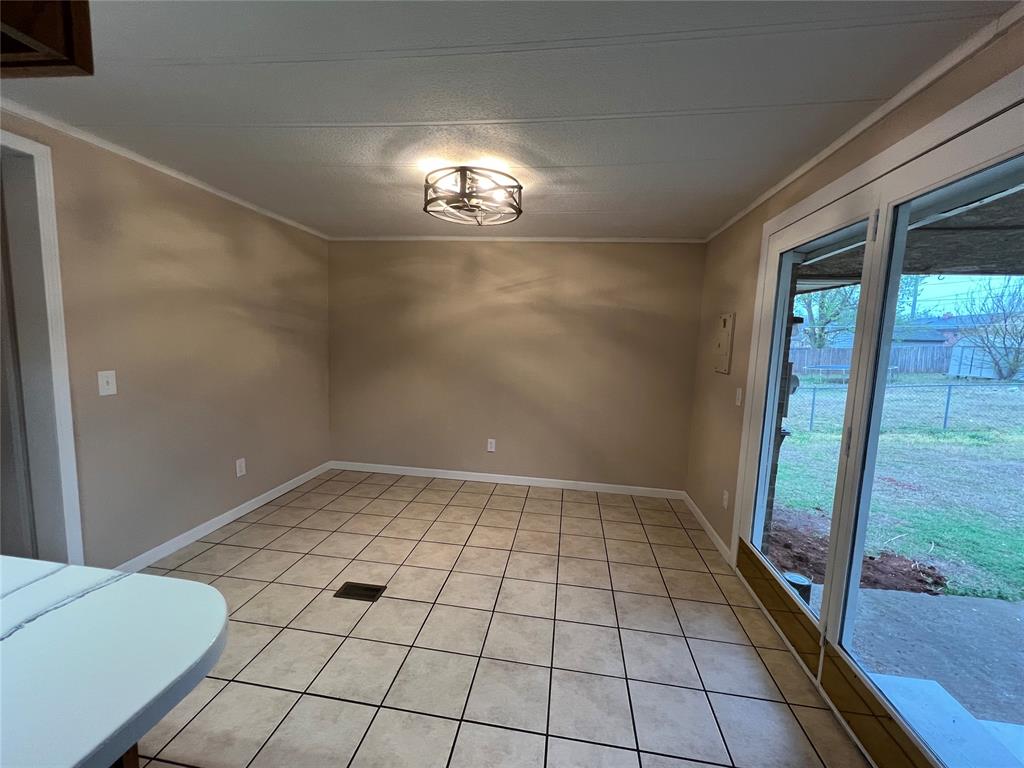 216 N Jefferson Avenue Property Photo 17