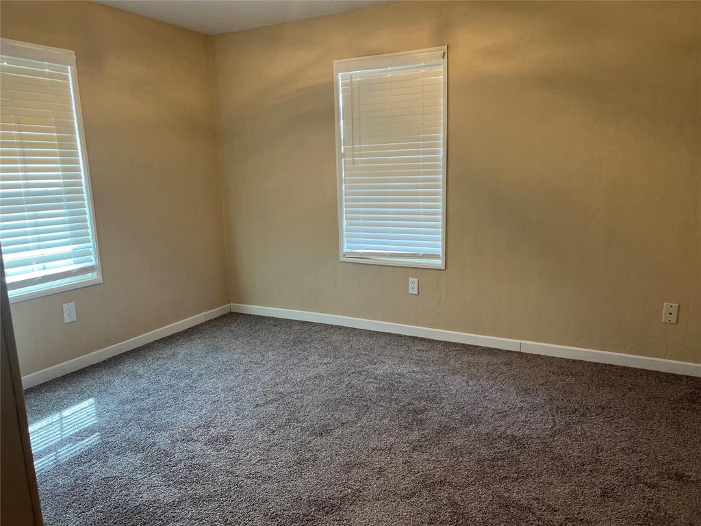 216 N Jefferson Avenue Property Photo 19