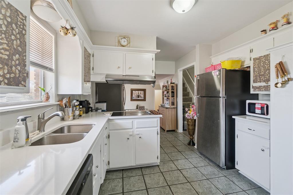 2428 Sw 79th Property Photo 8