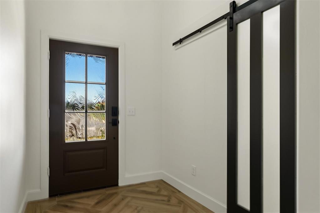 2924 River Birch Lane Property Photo 6