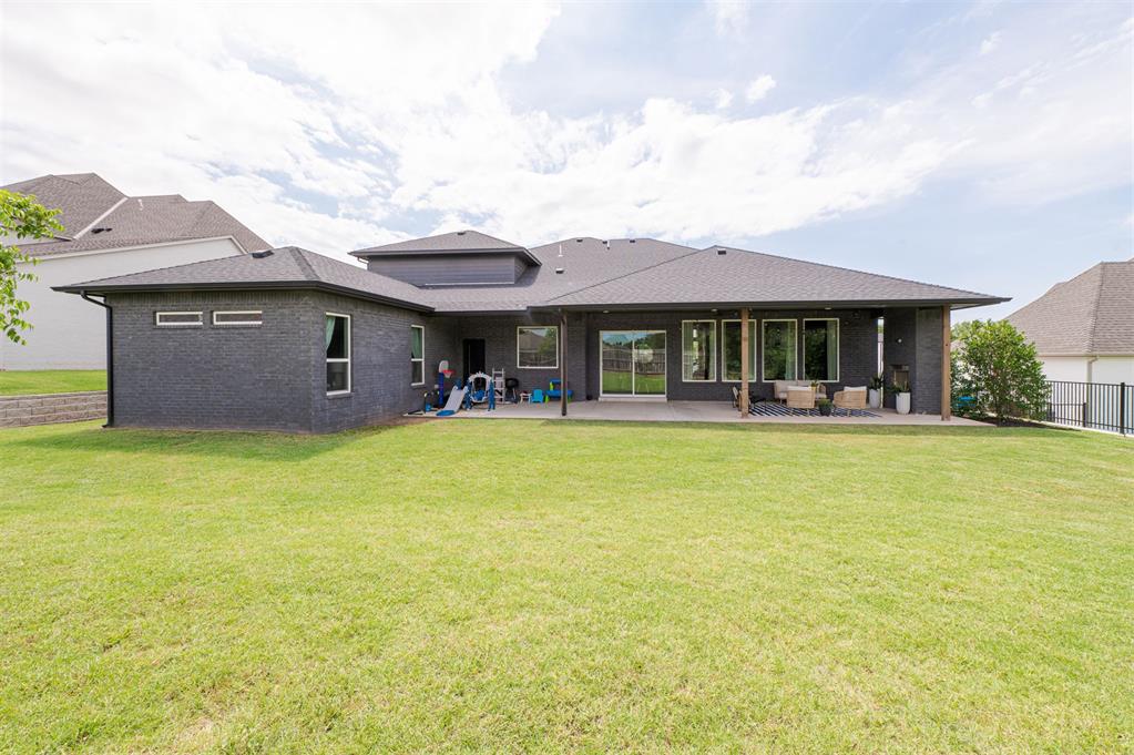 2924 Sandstone Ridge Property Photo 15