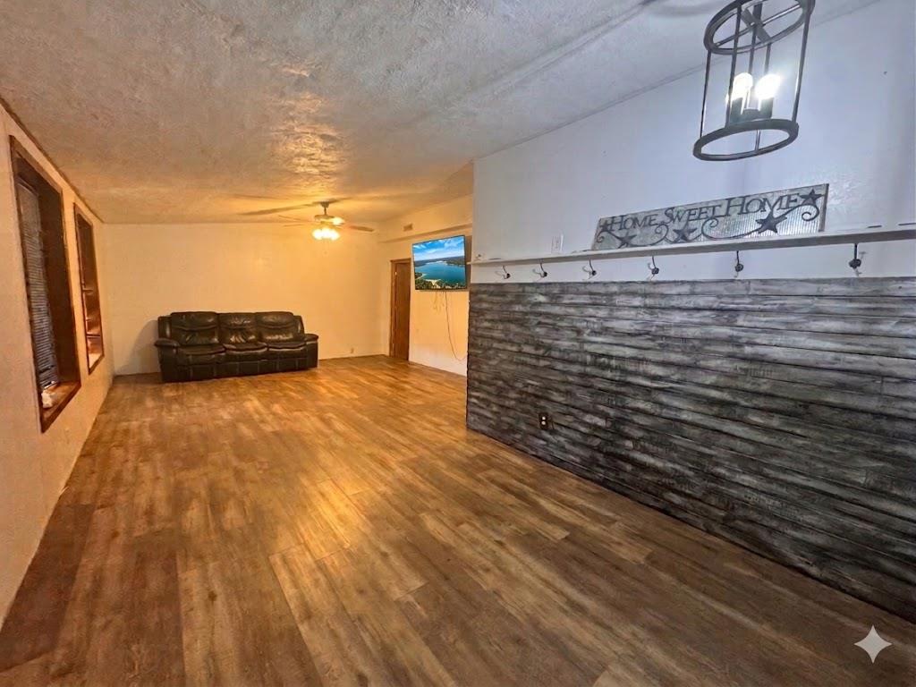 1163 N 4280 Road Property Photo 15