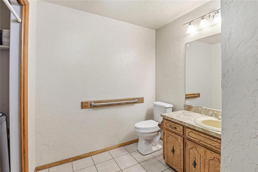 819 N Broadway Avenue Property Photo 10
