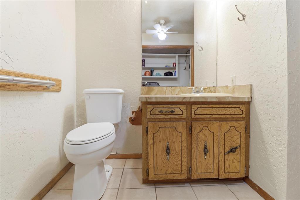 819 N Broadway Avenue Property Photo 11