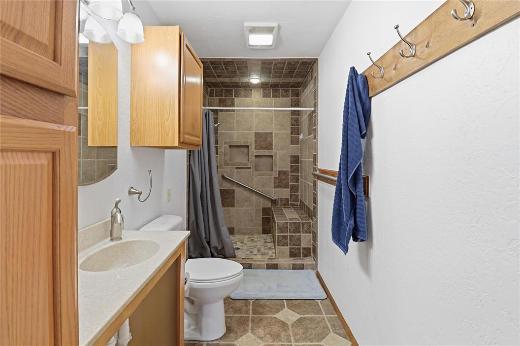 819 N Broadway Avenue Property Photo 17