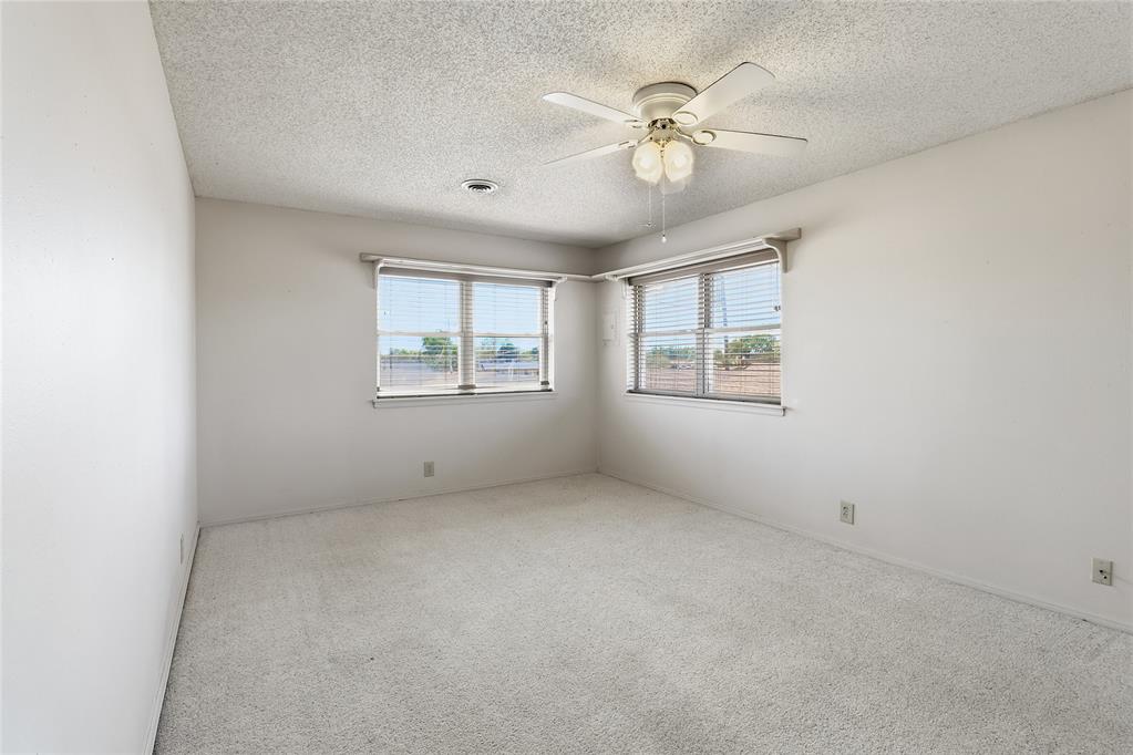 819 N Broadway Avenue Property Photo 38