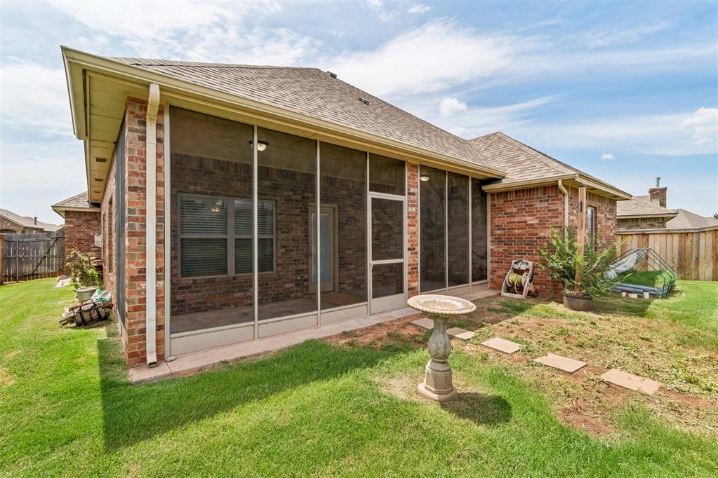 19024 Pinehurst Trail Drive Property Photo 31