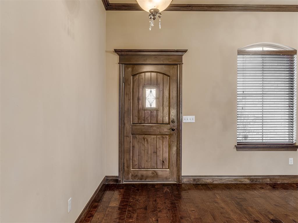601 Dayton Circle Property Photo 5