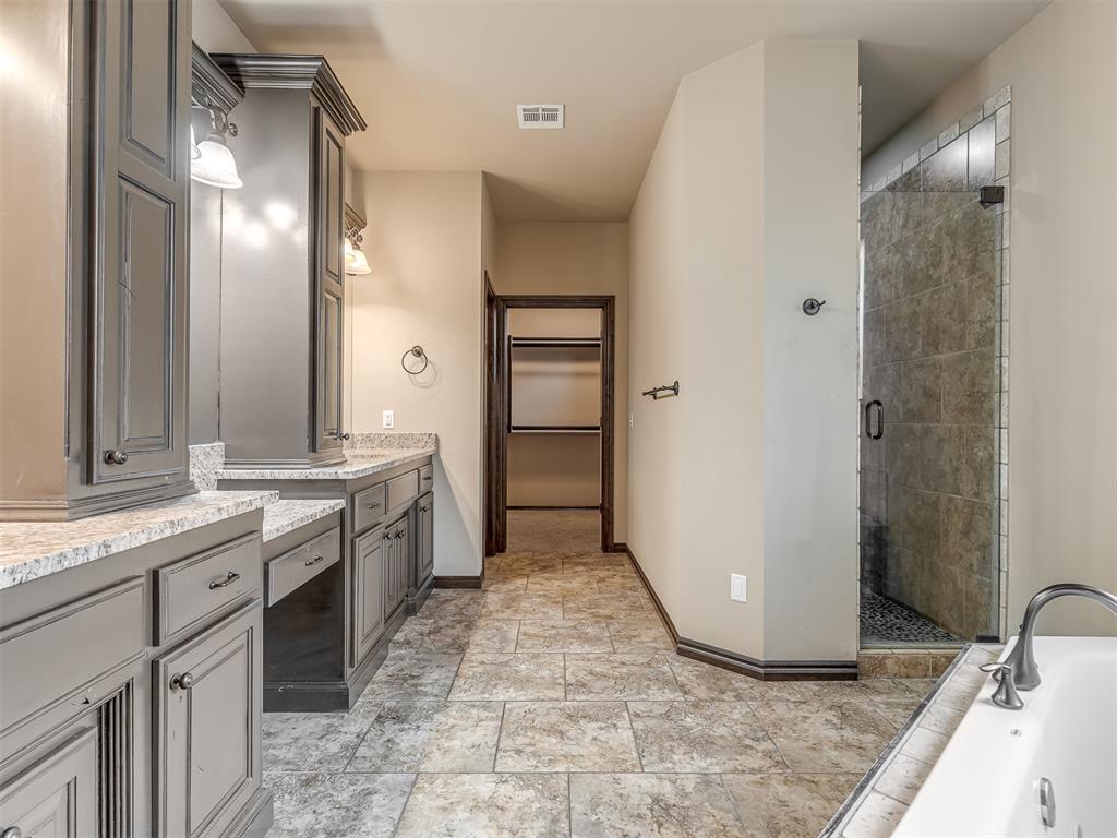 601 Dayton Circle Property Photo 16