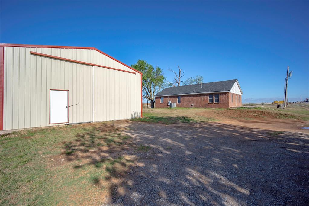 585 County Road 1310 Property Photo 31
