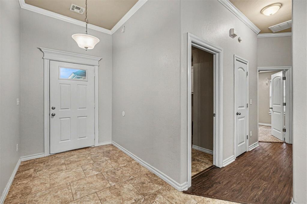 12704 Nw 5th Street Property Photo 4