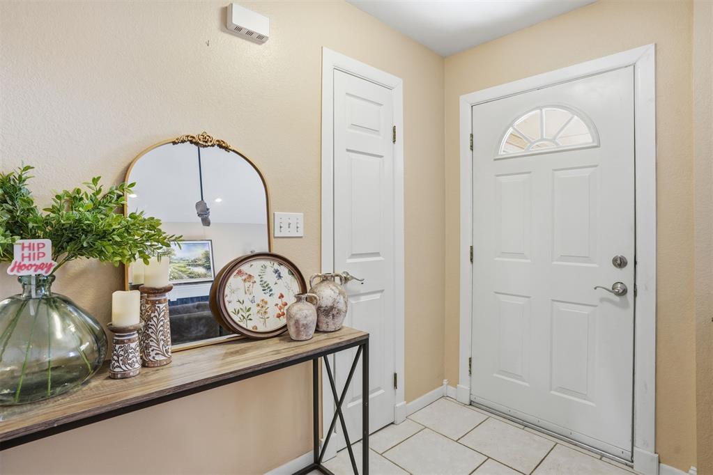 2932 Laurel Circle Property Photo 7
