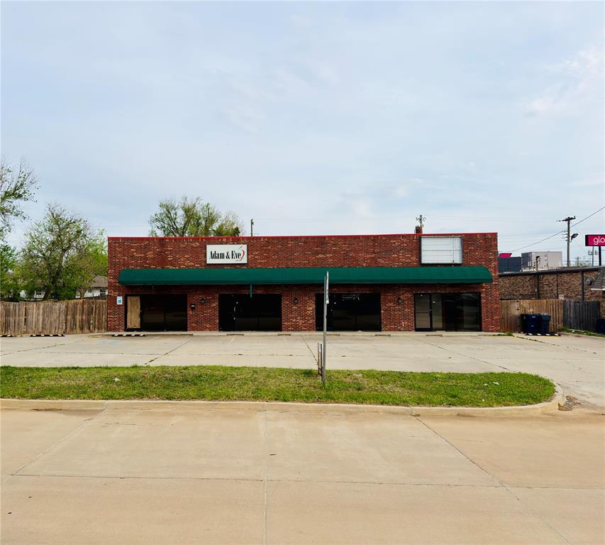 2905 Nw 70th Street B Property Photo 1