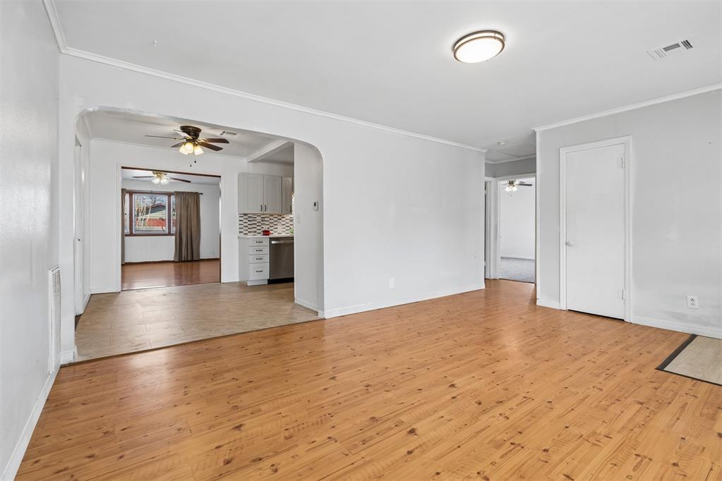 115 E Haddock Street Property Photo 6