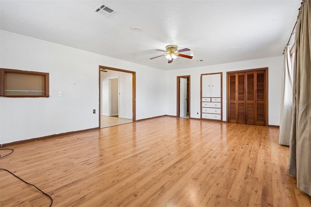 115 E Haddock Street Property Photo 10