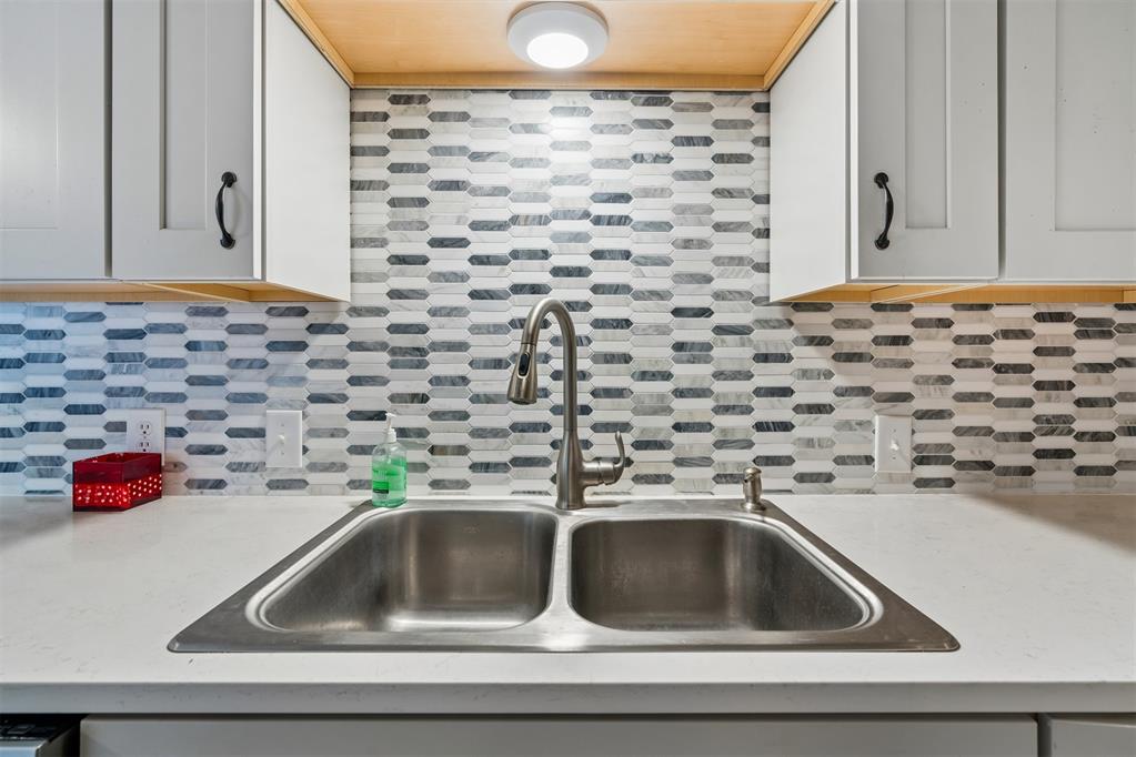 115 E Haddock Street Property Photo 27