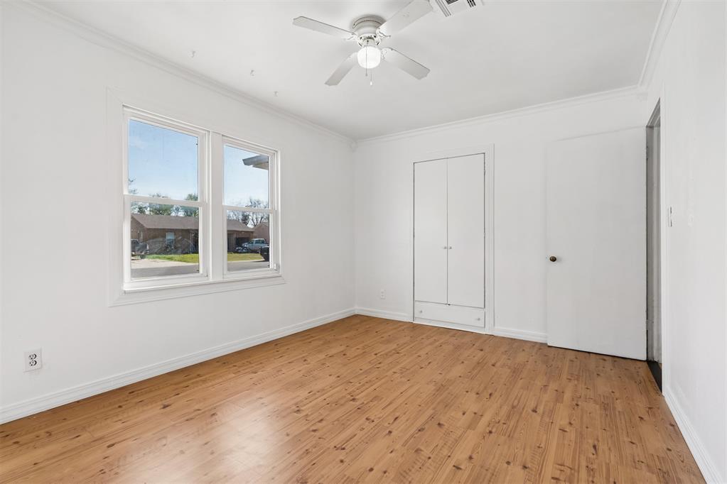 115 E Haddock Street Property Photo 28