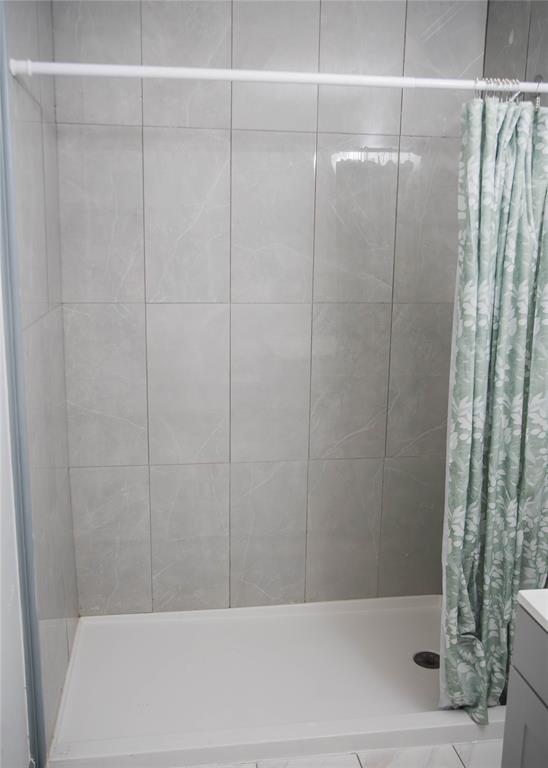 308 S Western Avenue Property Photo 20