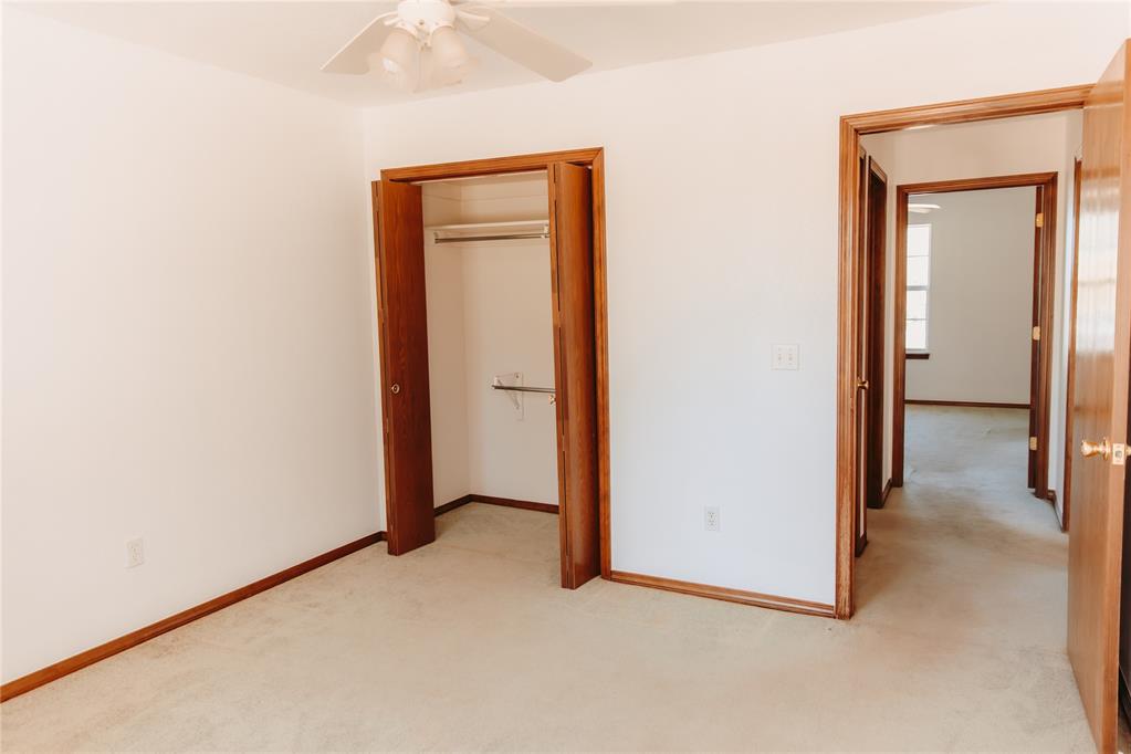 223 W 4th Street Property Photo 15
