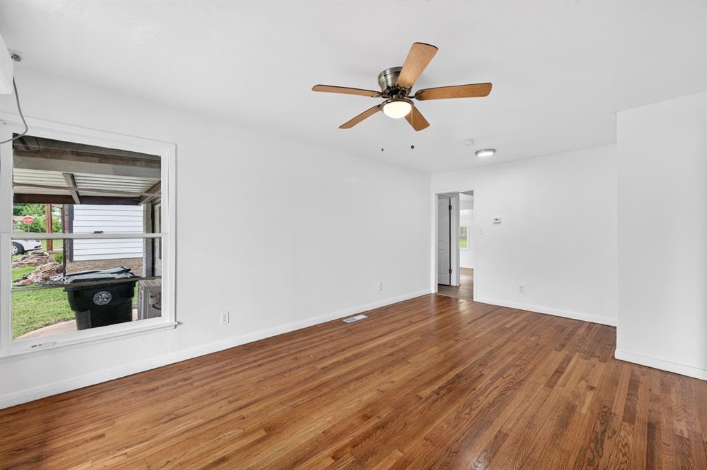 509 E Kerr Drive Property Photo 2