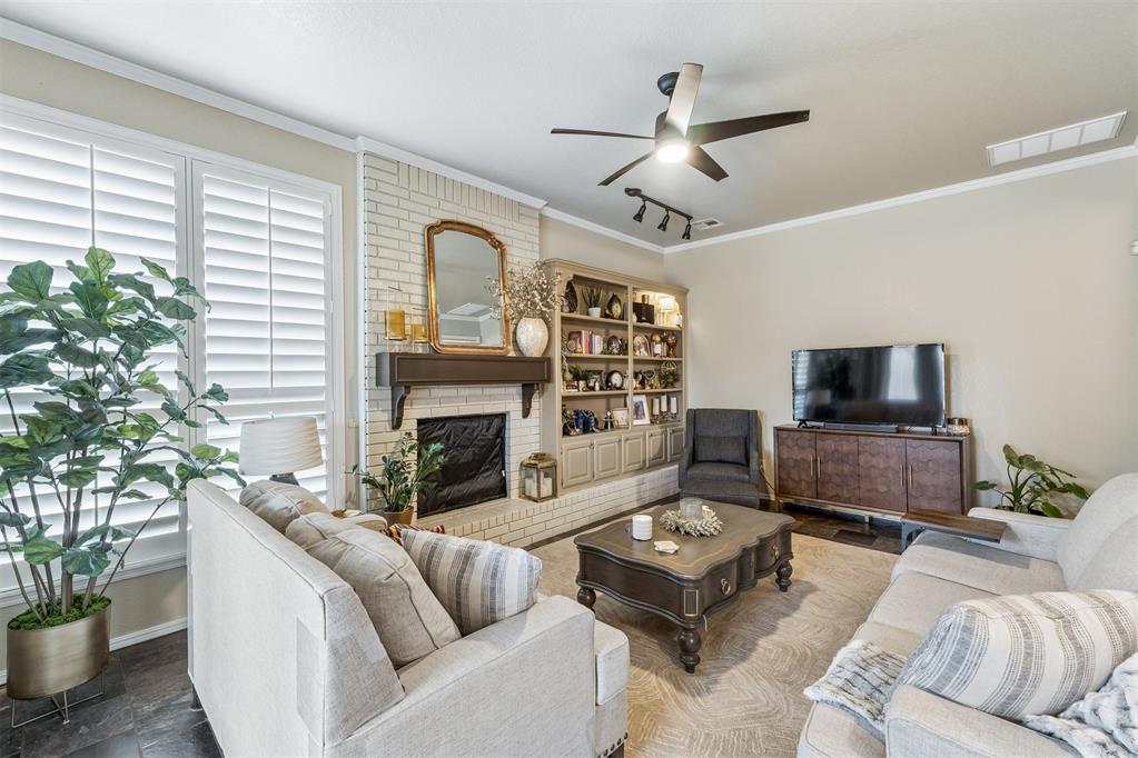 15209 Derrick Circle Property Photo 8