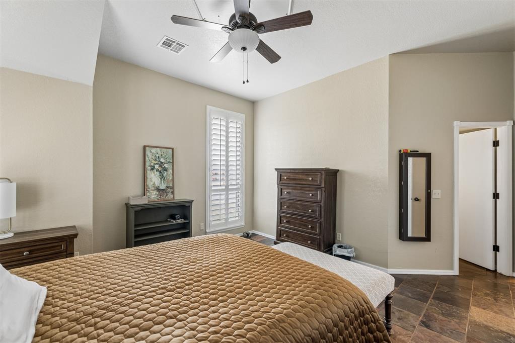 15209 Derrick Circle Property Photo 18