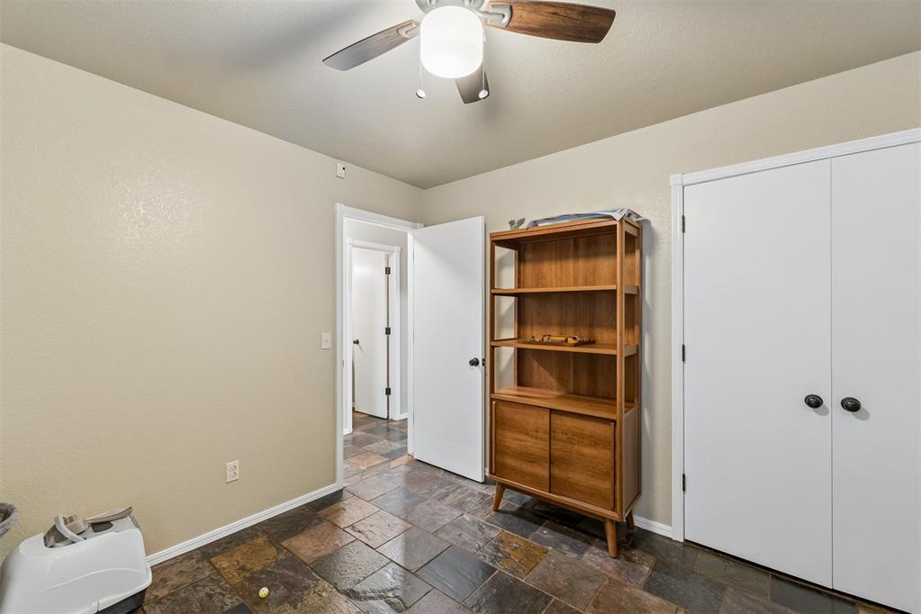 15209 Derrick Circle Property Photo 27