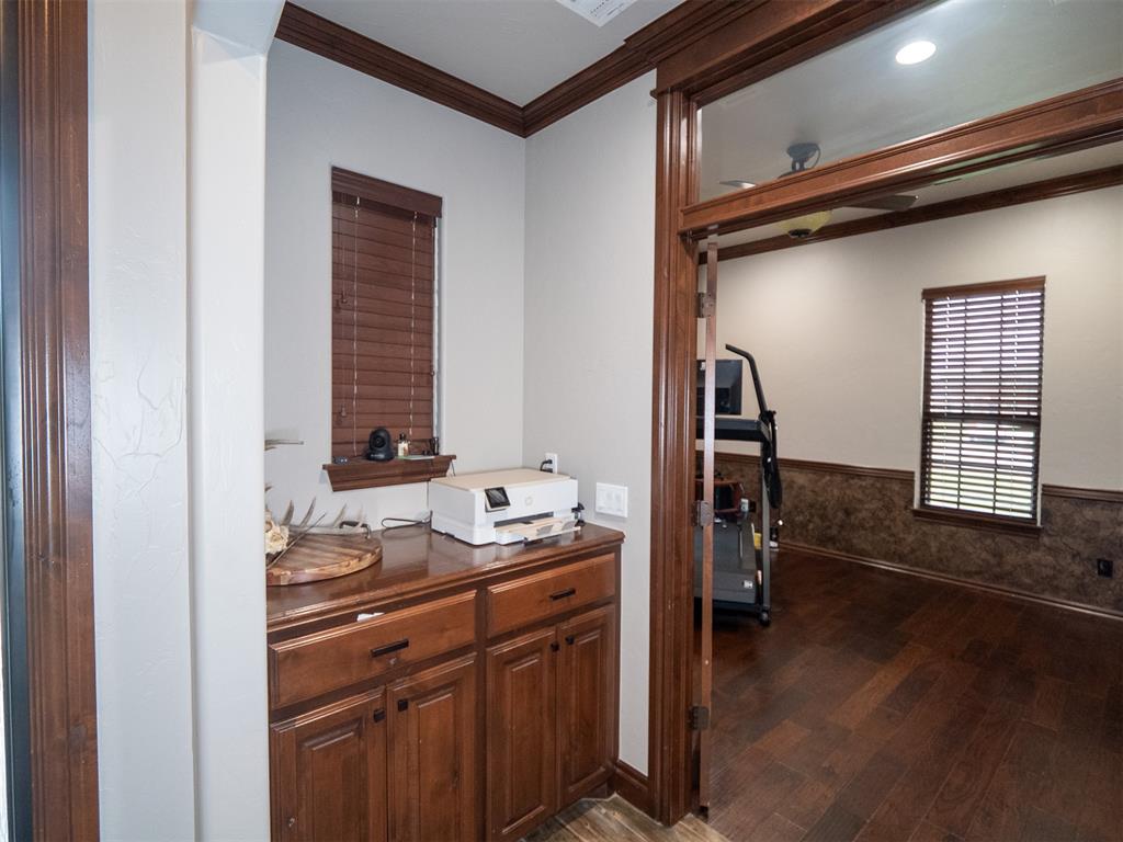 1304 Inverness Circle Property Photo 14