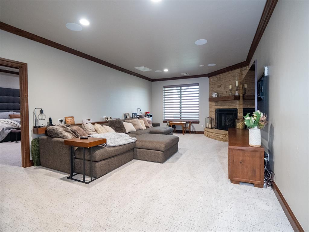 1304 Inverness Circle Property Photo 16