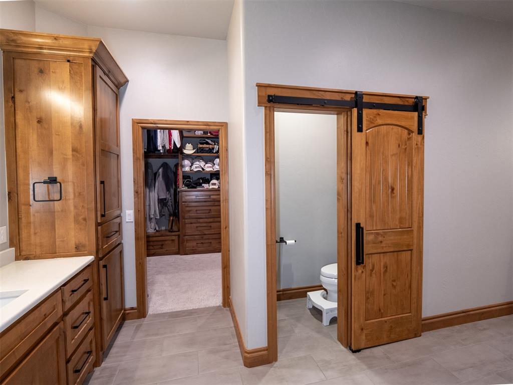 1304 Inverness Circle Property Photo 24
