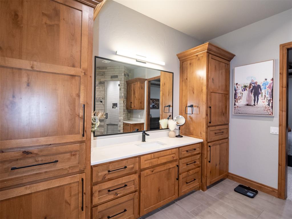 1304 Inverness Circle Property Photo 28