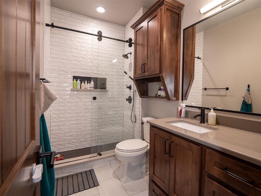 1304 Inverness Circle Property Photo 33