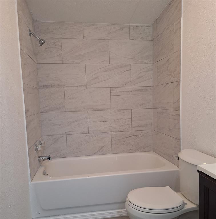 200 W 7th Street Property Photo 10