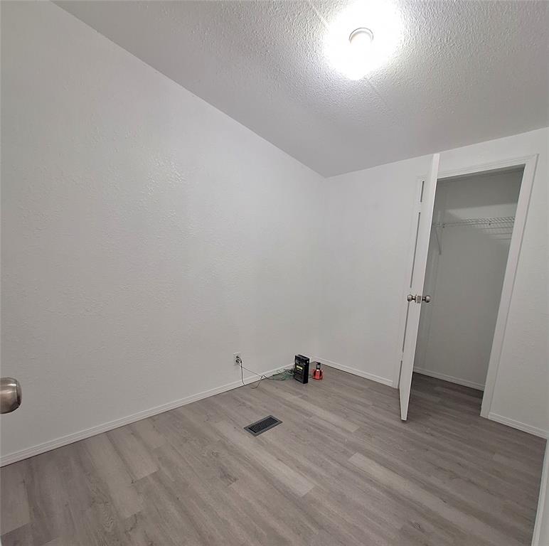 200 W 7th Street Property Photo 16