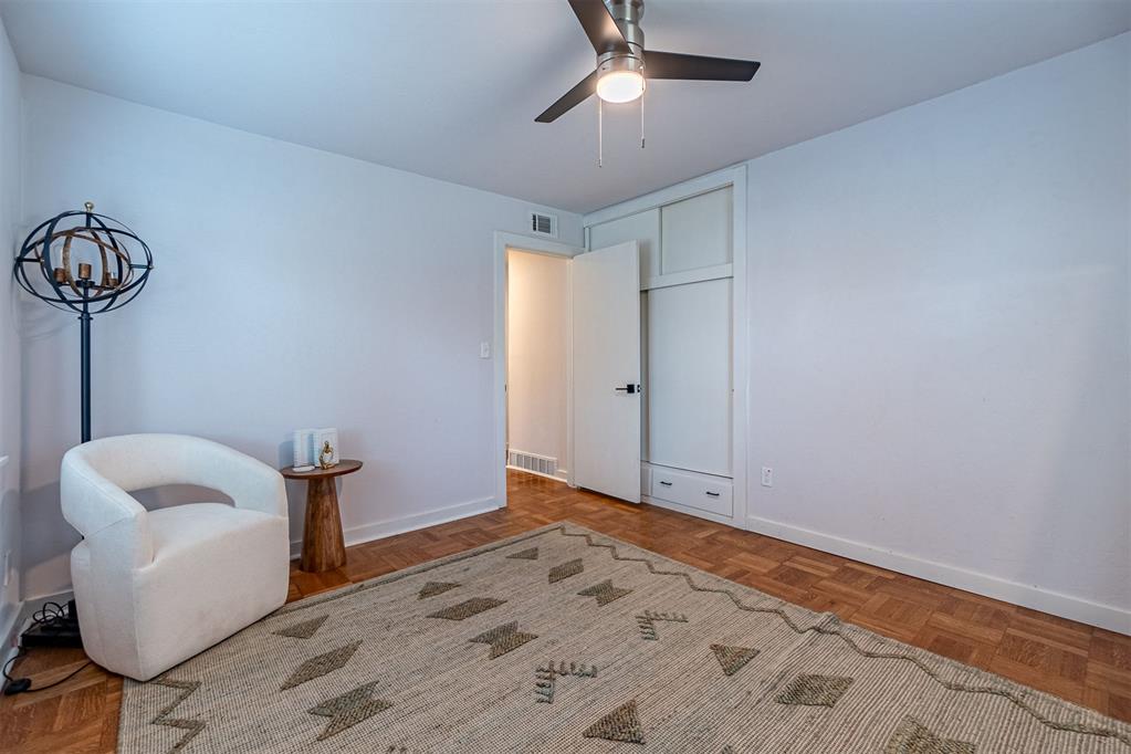 2136 Barclay Road Property Photo 10
