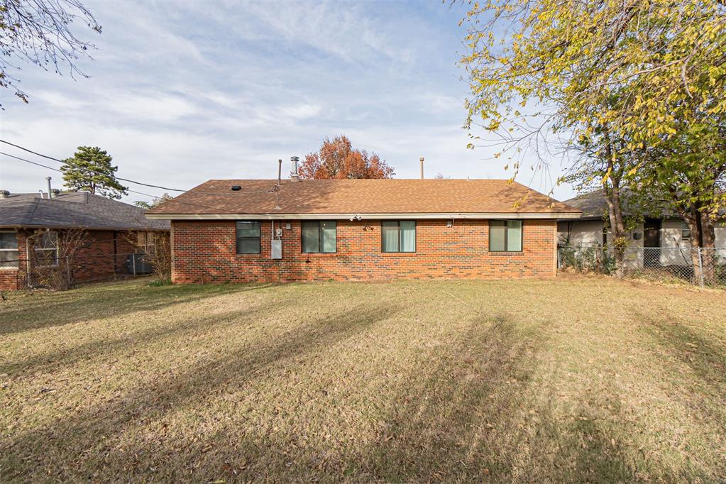 2136 Barclay Road Property Photo 17