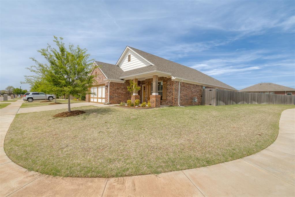 2501 Nw 179th Street Property Photo 2