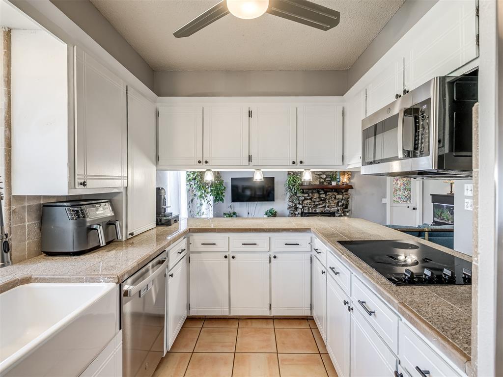 227 Abney Sw Property Photo 8