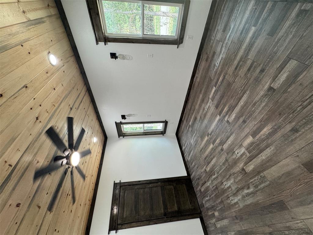 1275 Dawn View Way Property Photo 5