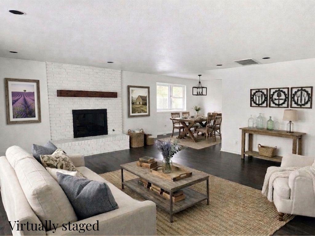 2121 N Markwell Avenue Property Photo 2