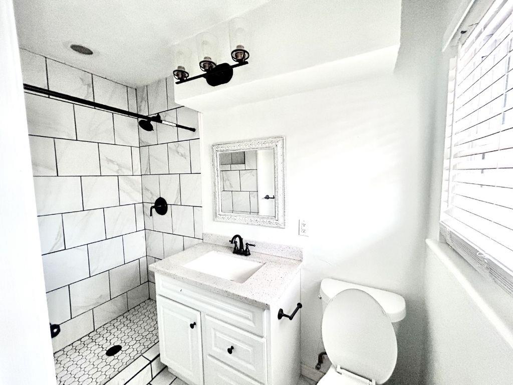2121 N Markwell Avenue Property Photo 15