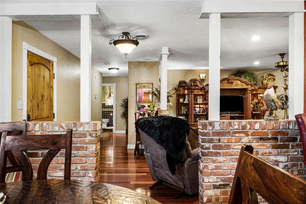 2711 S 27th Street Property Photo 8