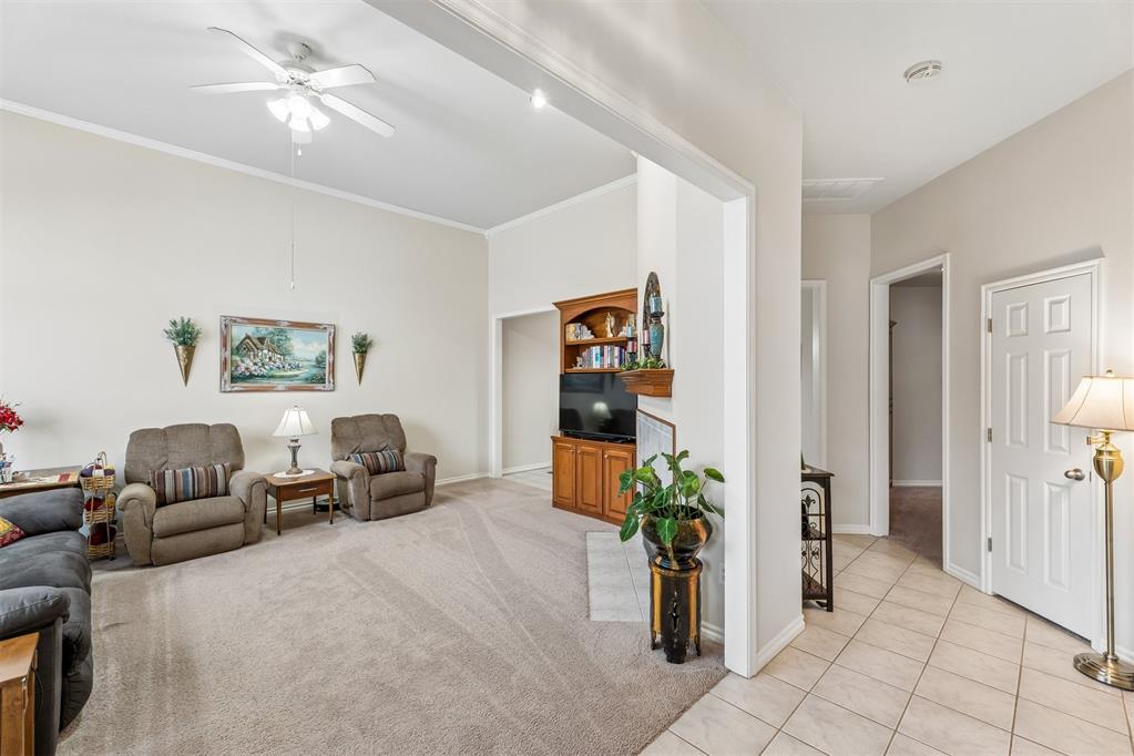 15508 Swallowtail Road Property Photo 6