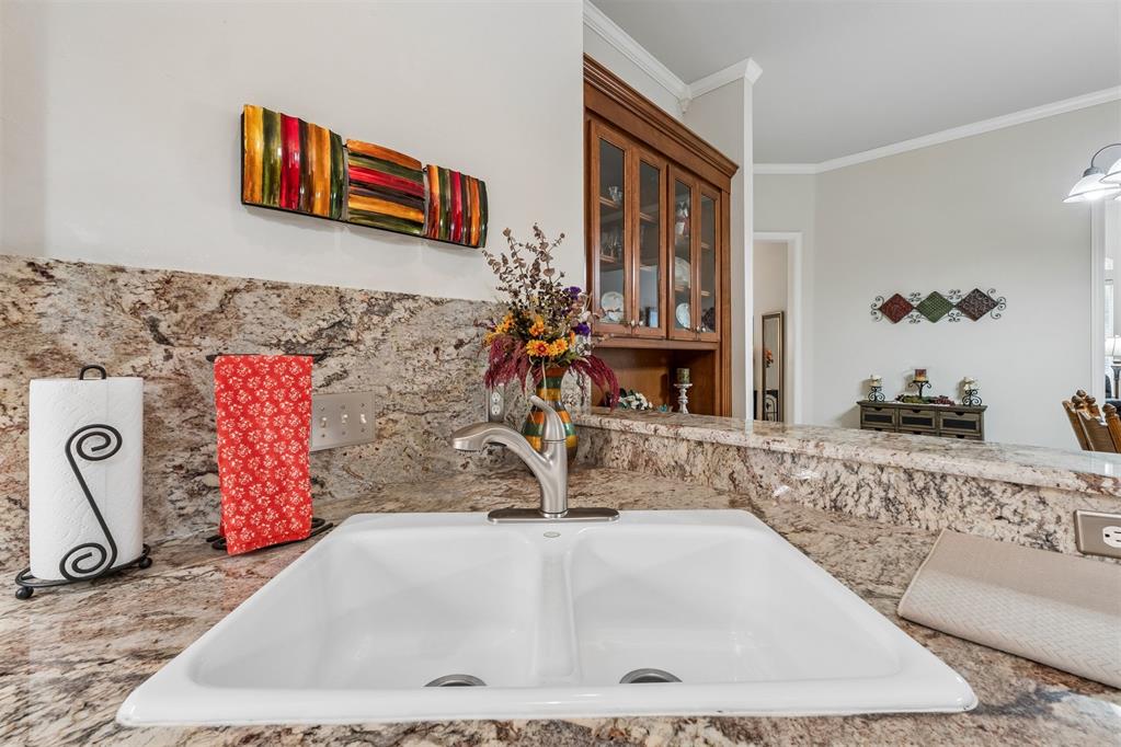 15508 Swallowtail Road Property Photo 15