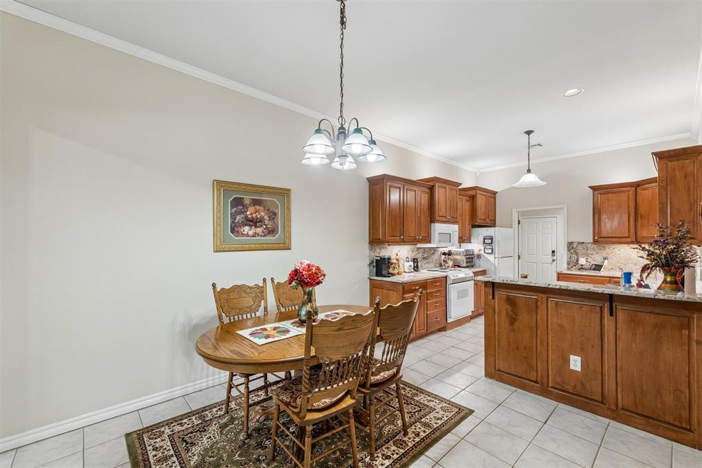 15508 Swallowtail Road Property Photo 17