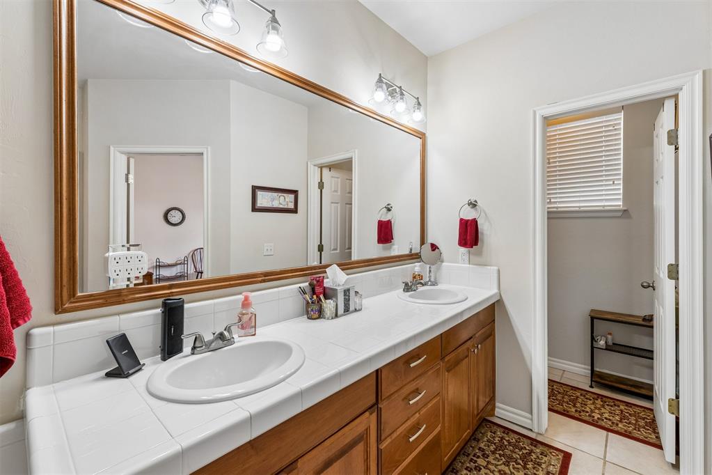 15508 Swallowtail Road Property Photo 23