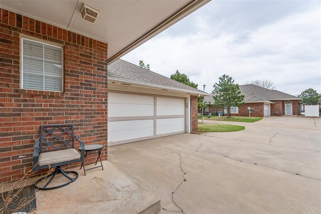 15508 Swallowtail Road Property Photo 39