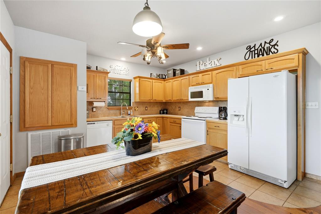 448532 E 979 Drive Property Photo 15