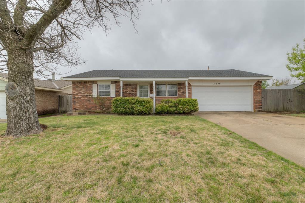 200 E Beech Avenue Property Photo 1
